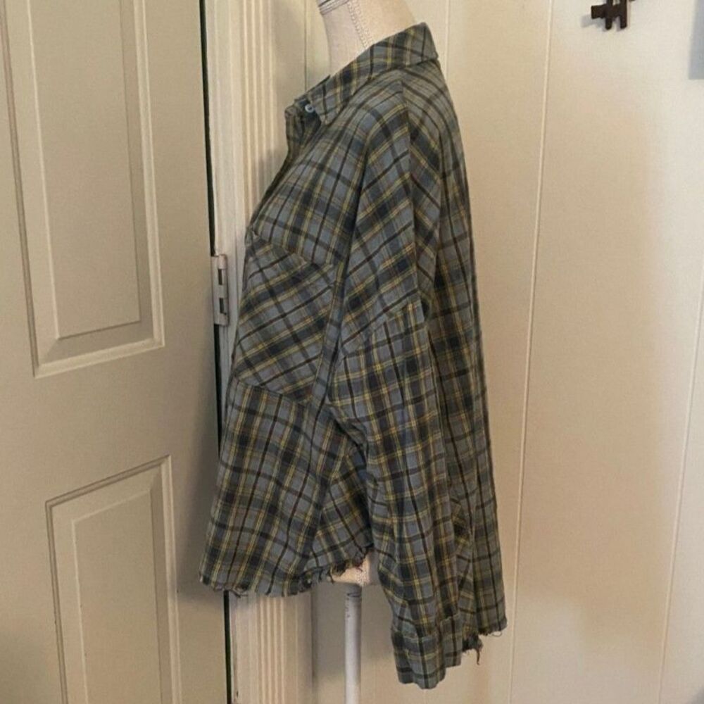 Peach Love Flannel Plaid oversized long sleeve raw edge shirt Size S - Picture 3 of 9